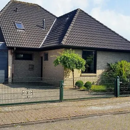 Komplettes -strandkoerbchen Am Siel- Feriehus Dornum